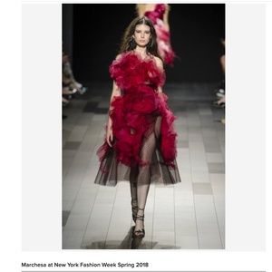 Marchesa Runway Spring 2018 cocktail dress